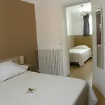 Le Cambronne Hotel 2*