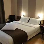 Hotell Le Cambronne Nantes