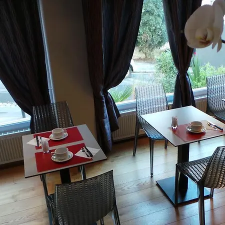 Le Cambronne Hotel