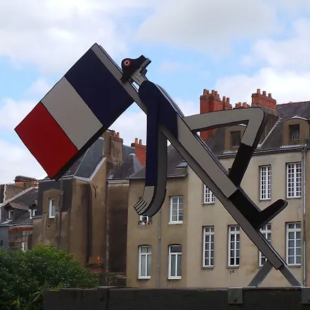 Le Cambronne Nantes