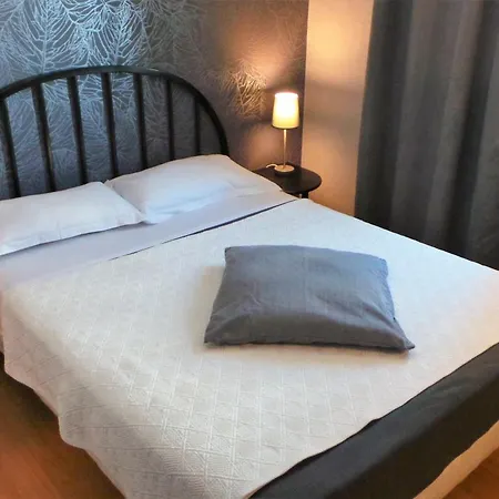 Le Cambronne Szálloda Nantes