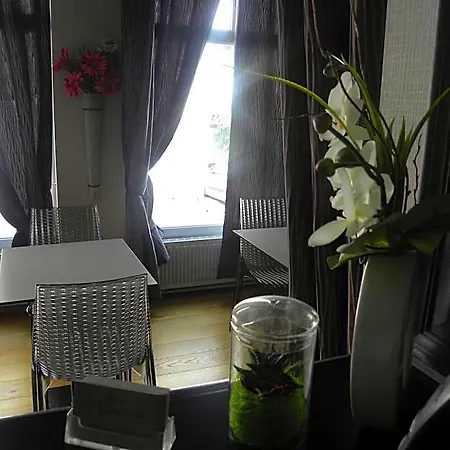 Hotel Le Cambronne 2*