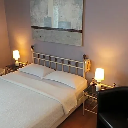 Le Cambronne Hotel 2*