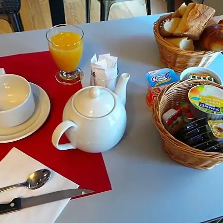 Hotel Le Cambronne 2*