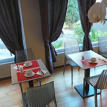 Hotel Le Cambronne 2*