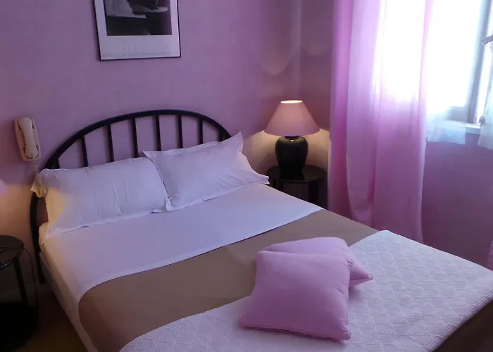 Hotel Le Cambronne Nantes